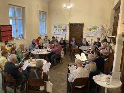 Gemeinsames Singen beim Abendklang Gemeinsames Singen beim Abendklang